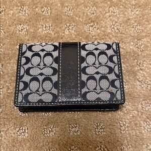 Black and Gray Patterned Business card case